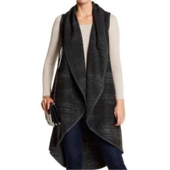 Sleeveless wool blend vest cardigan sweater. Wool and cotton blend. Medium - Picture 1 of 9